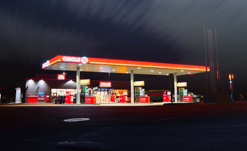 Low gas prices are helping to temper the rate of inflation. Photo by Jonathan Petersson via Unsplash.