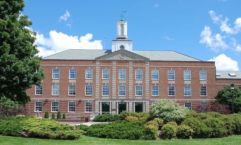 The CMHC headquarters in Ottawa. Photo by Robkelk via WIkimedia Commons.