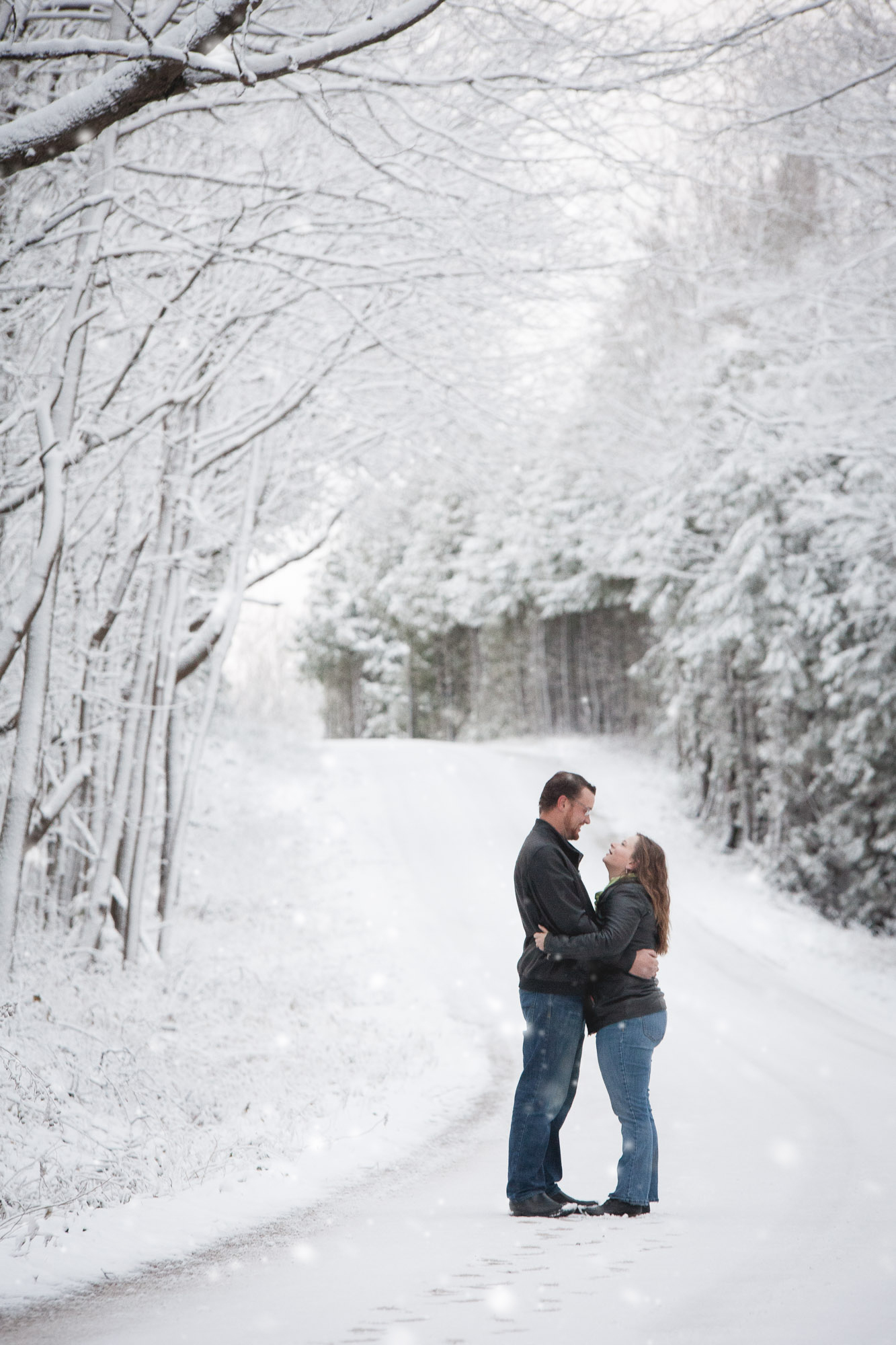 meaford-winter-couple-photography-264