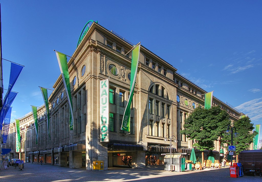 HBC, Signa, Galeria Kaufhof