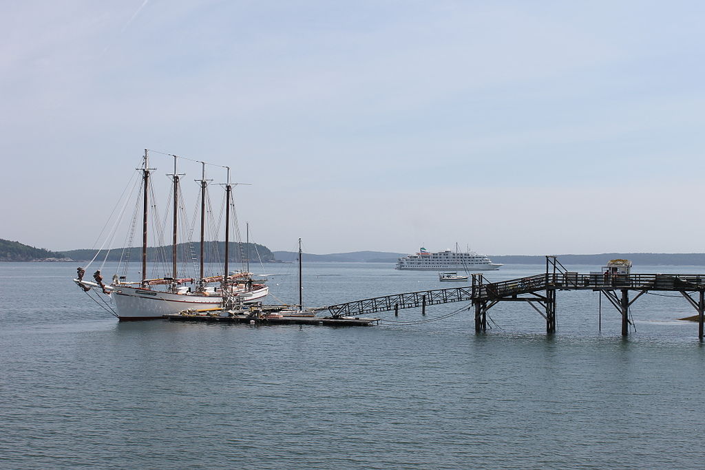 Bar Harbor, Canada U.S. ferry