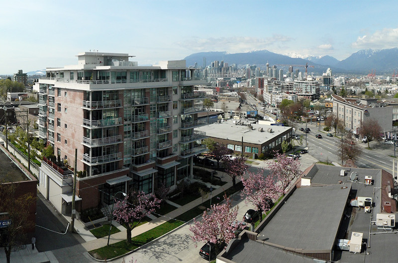 A view of Vancouver from Mount Pleasant. Since new rules were introduced, short-term rental listings have declined. Photo by Okurisama via Wikimedia Commons.