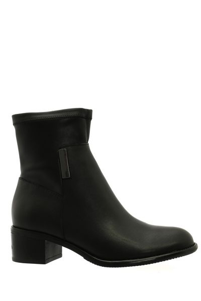 magasin de chaussures pour pieds larges
