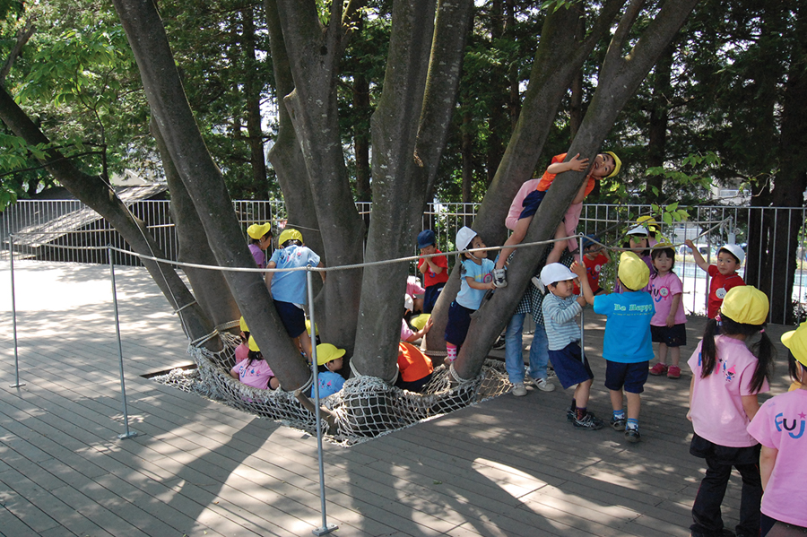 Public Architecture. Fuji Kindertarten. Tezuka Architects. Moriyama Prize.