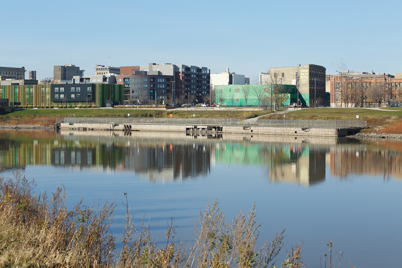 On the Docks: Reimagining Winnipeg?s Waterfront