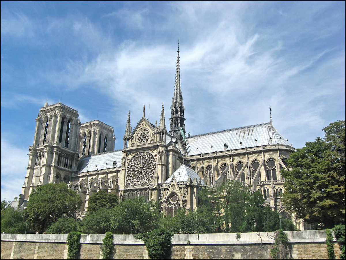 notre-dame-de-paris-gothic-style-1163-1345-canadian-architect