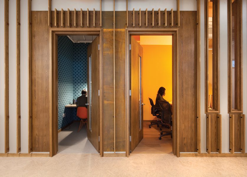A series of private rooms provides space for quiet work and for small meetings. Photo by Claude-Simon Langlois