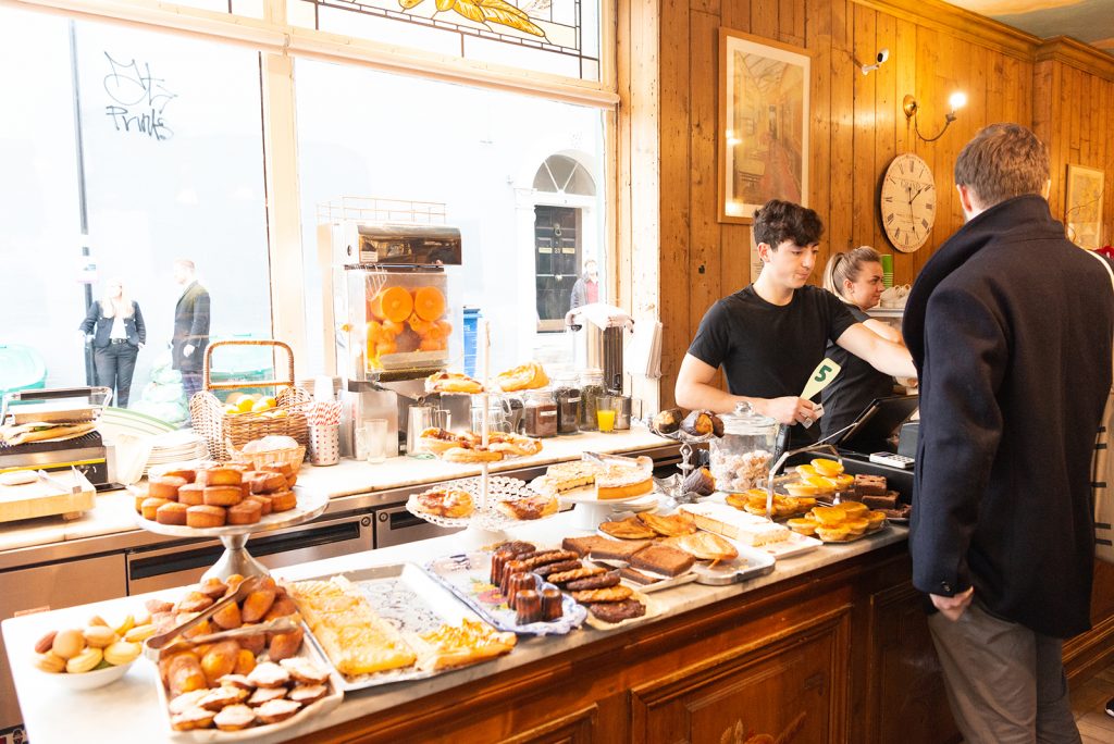 Clapham, Madeleine, café, London