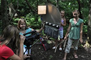 les jeunes du camp d'été de l'Académie du cinéma en action les jeunes du camp d'été de l'Académie du cinéma en action