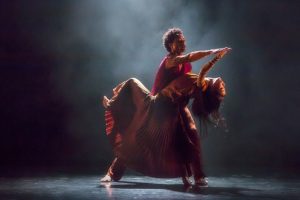 Photo (Mosaic) © Brigid Pierce Photography. Interprètes Abdiel Jacobsen, Xin Ying .