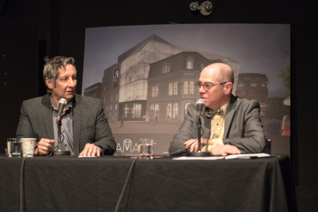 Robert Lepage, metteur en scène et initiateur du projet et Bernard Gilbert, directeur général de la programmation du Diamant