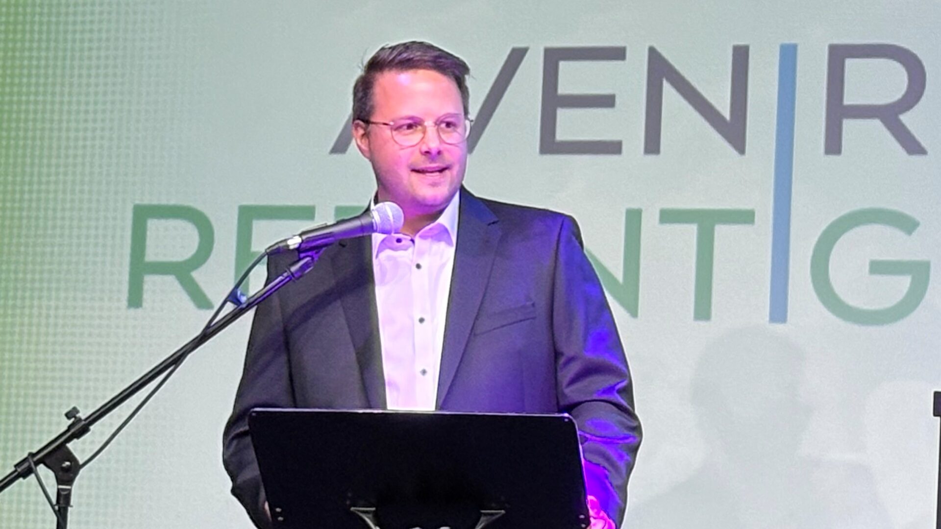 Nicolas Dufour réélu maire de Repentigny. Photo Médialo Pierre Chartier