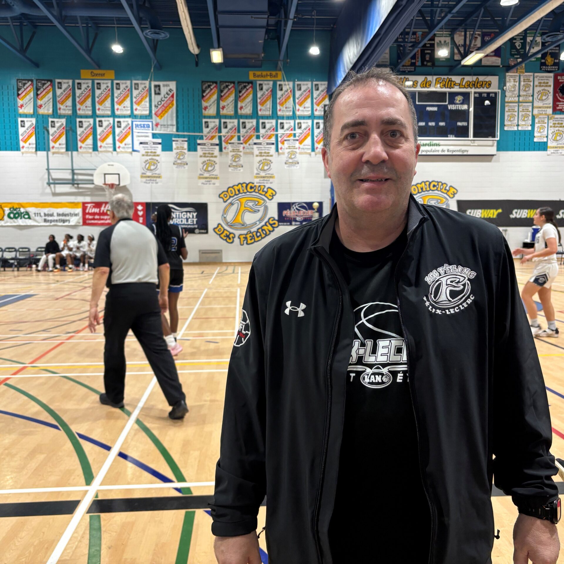 Le grand manitou de ce tournoi, Alain Doyon, a rencontré l’Hebdo Rive Nord pour parler de son expérience. Photo Hebdo Rive Nord Pierre Chartier.