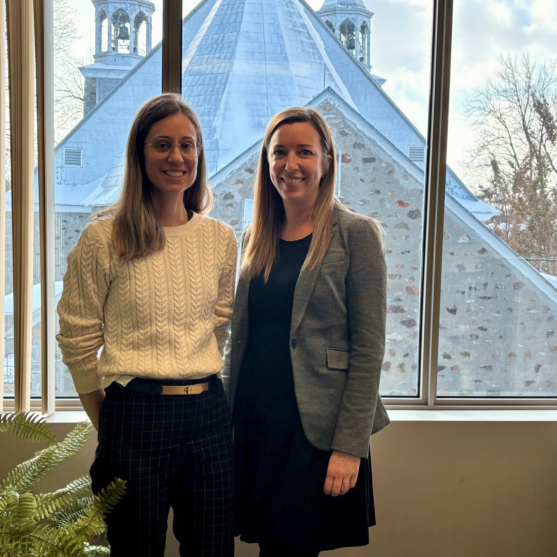 La pédopsychiatre, Marie-Hélène Delisle, et la cheffe d’administration de programme en santé mentale jeunesse, Marie-Michèle Boileau.  (Photo Médialo - Marie-Christine Gaudreau)