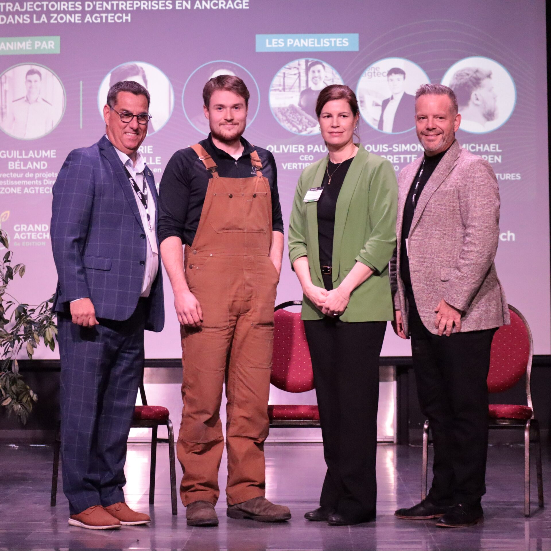 Sébastien Nadeau, président de la Zone Agtech, les représentants de la Ferme Ô Menu et des Fermes Boréa et Patrick Gravel, directeur général de la Caisse Desjardins Pierre-Le Gardeur. (Photo gracieuseté)