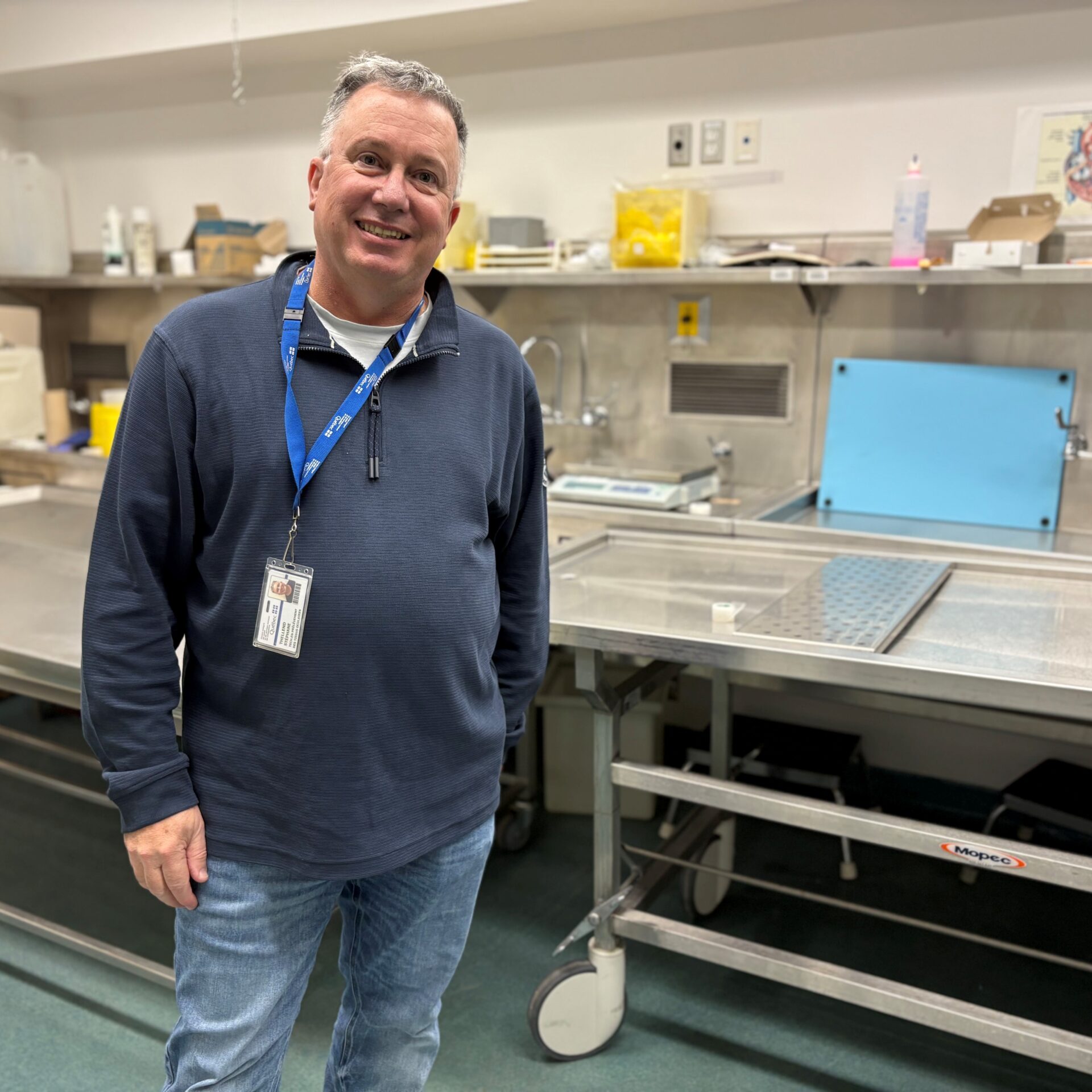 Le prélèvement de tissus humains est un art en soi.  Photo Médialo Marie-Christine Gaudreau.