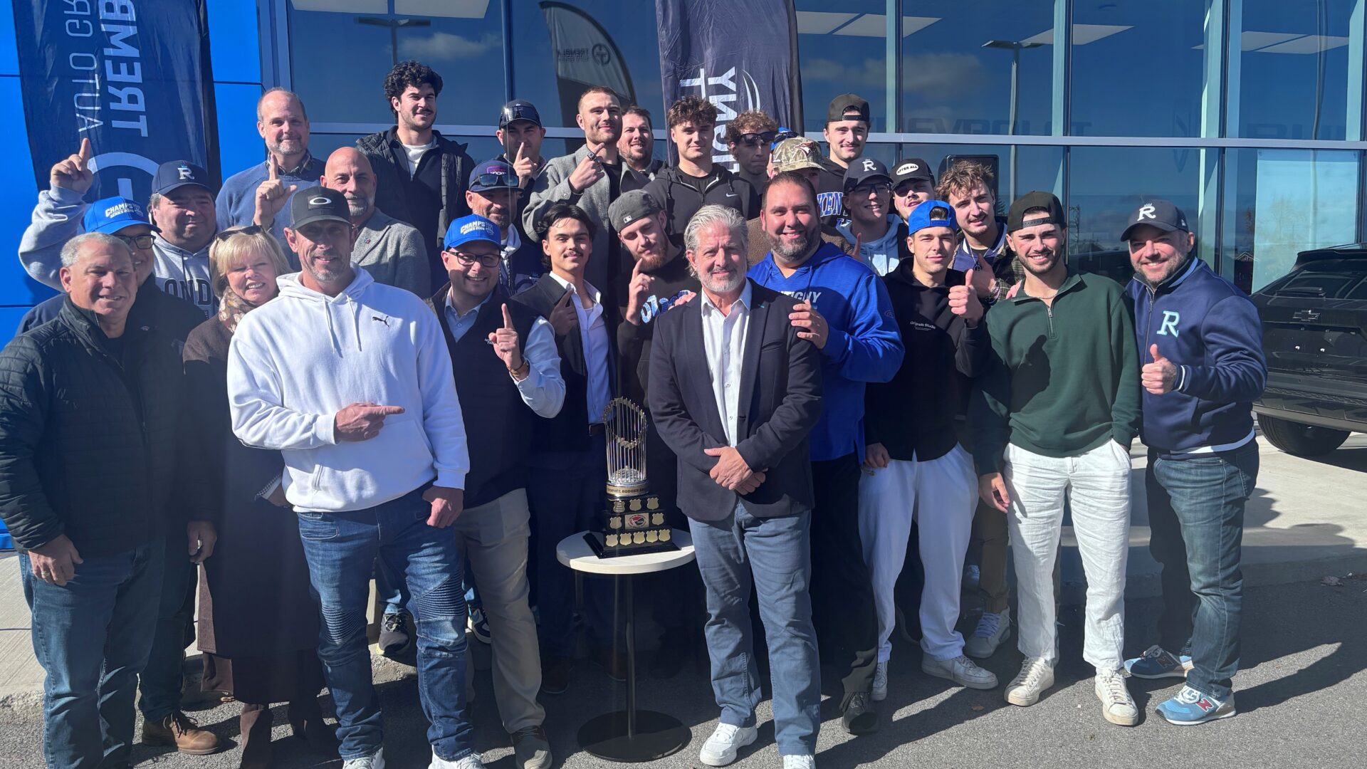 L’équipe du Royal de Repentigny. Crédit photo Médialo Pierre Chartier.
