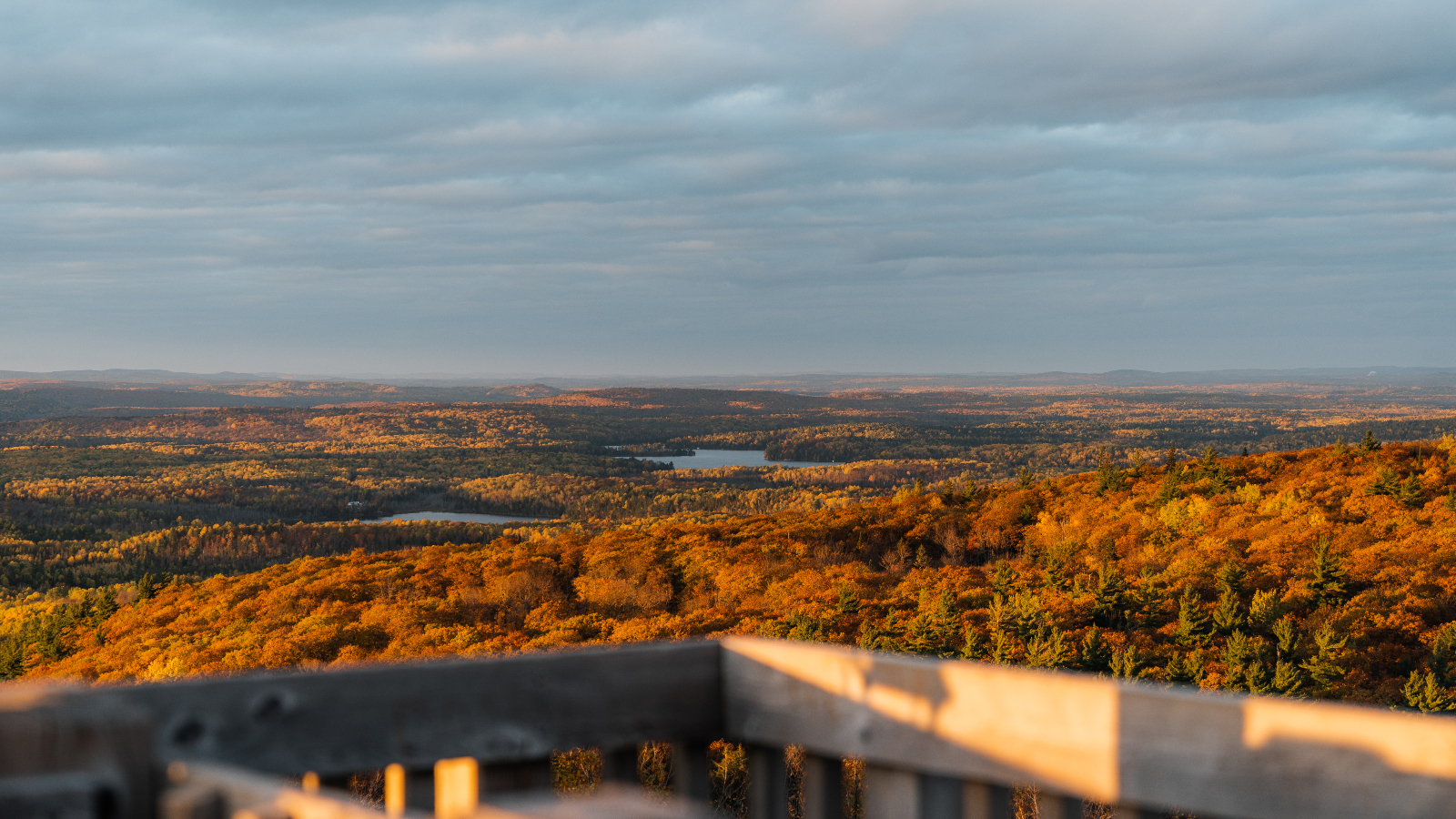 Point de vue du mont Morissette (Photo : Alex & MJ On the Go)