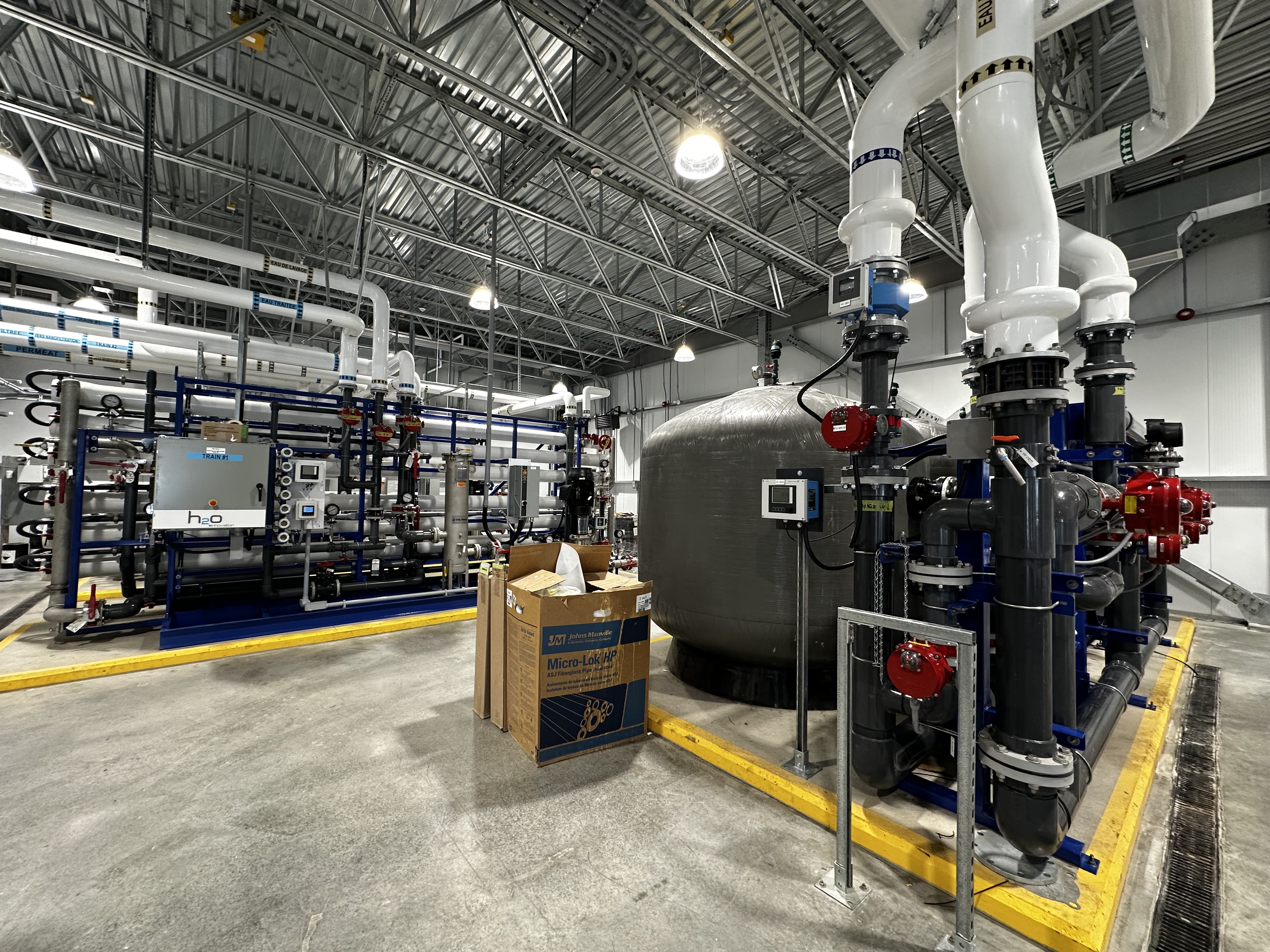 Intérieur usine d'eau potable Saint-Lin-Laurentides