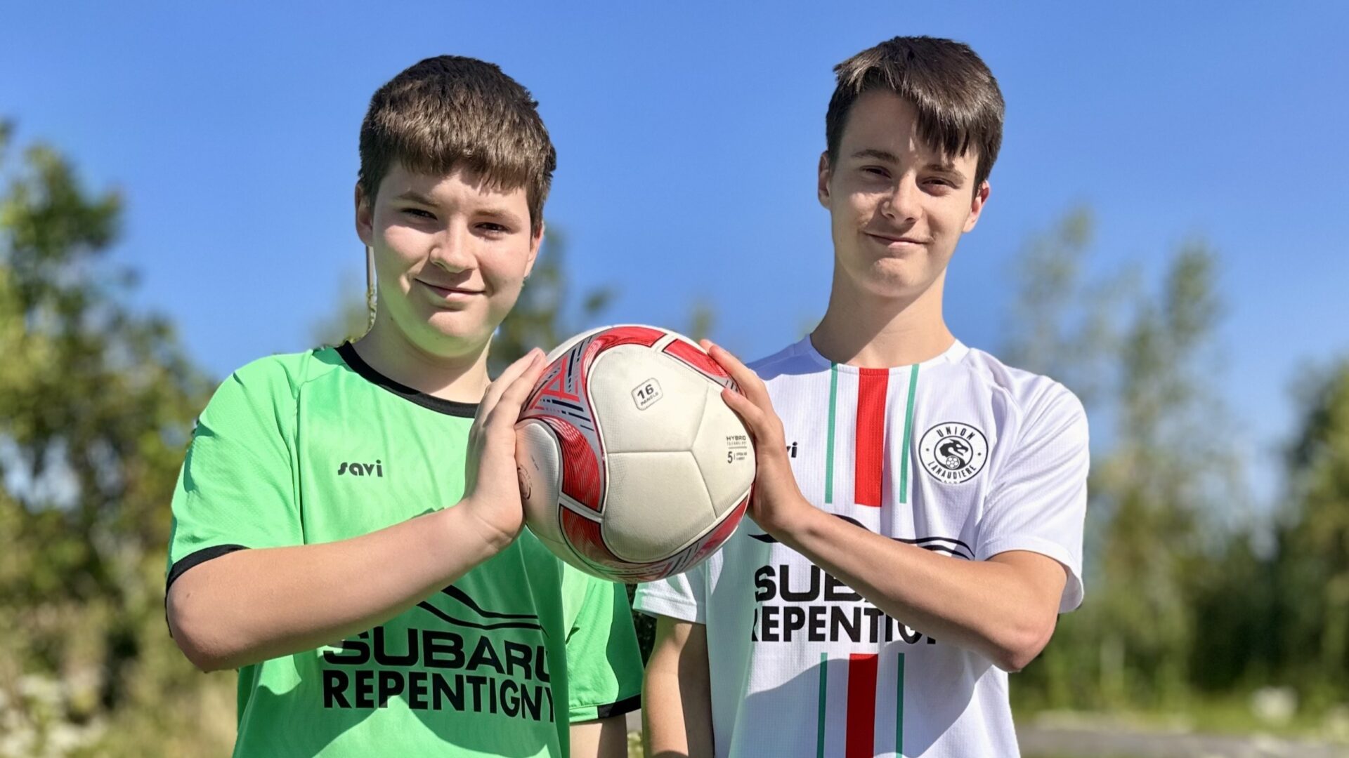 Nathan et Gabriel ont vécu leur premier tournoi Le National en 2025. (Photo Médialo - Julien Tilmant)