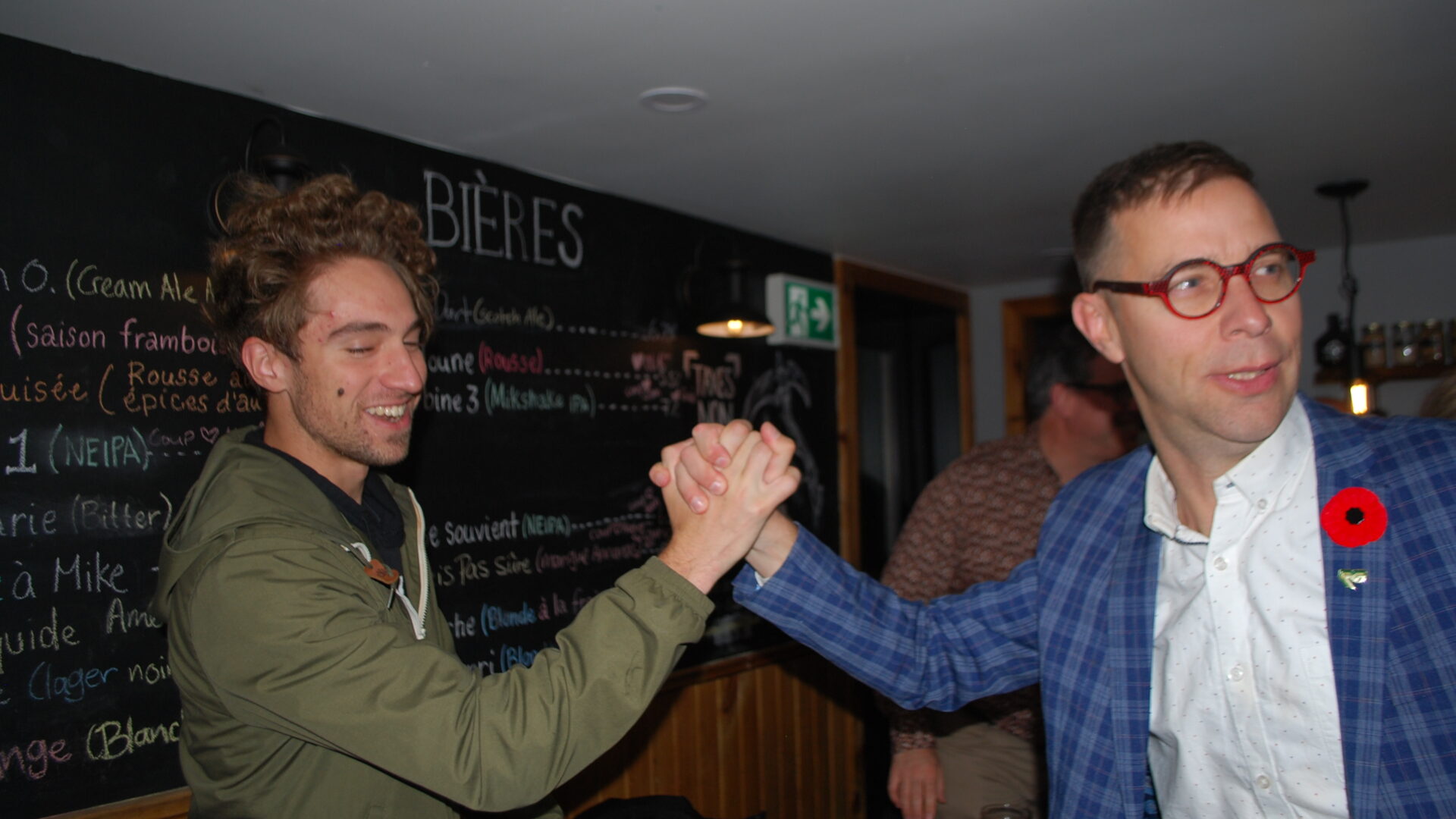 Le maire sortant Guillaume Tremblay à son lieu de rassemblement. Photo Médialo - Jean-Marc Gilbert