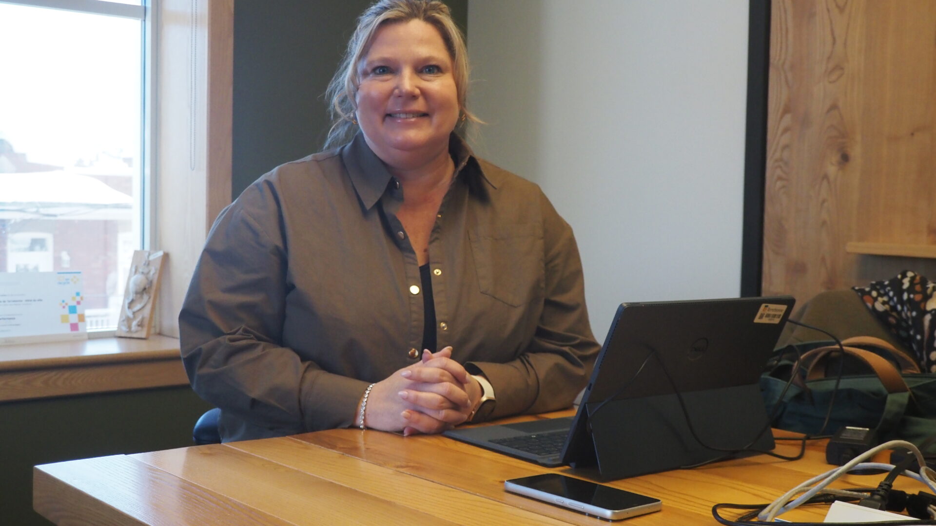 Valérie Doyon est élue au conseil municipal de Terrebonne et présidente du Réseau des femmes élues de Lanaudière.  Photo Médialo - Raphaël Isselet.
