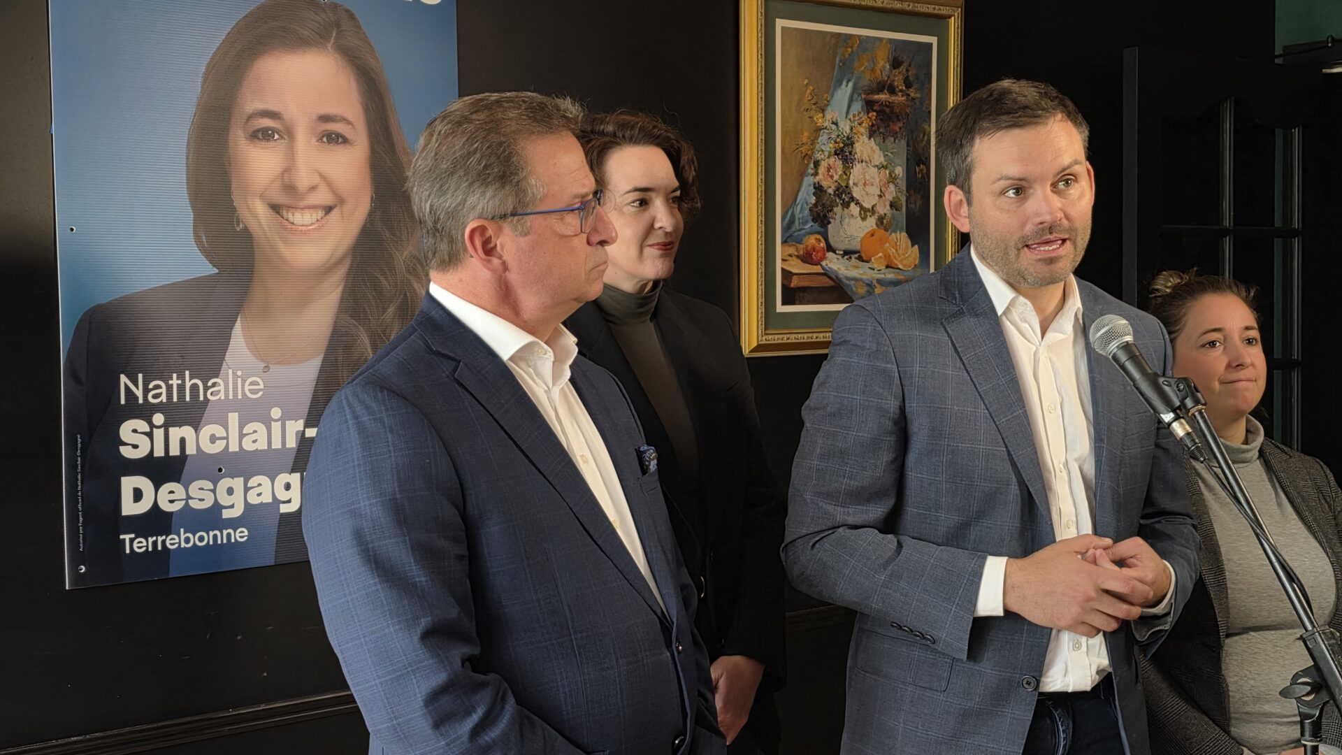 De gauche à droite : Yves-François Blanchet, Catherine Gentilcore, Paul St-Pierre Plamondon et Nathalie Sinclair-Desgagné. (Photo Médialo - Alec Brideau)