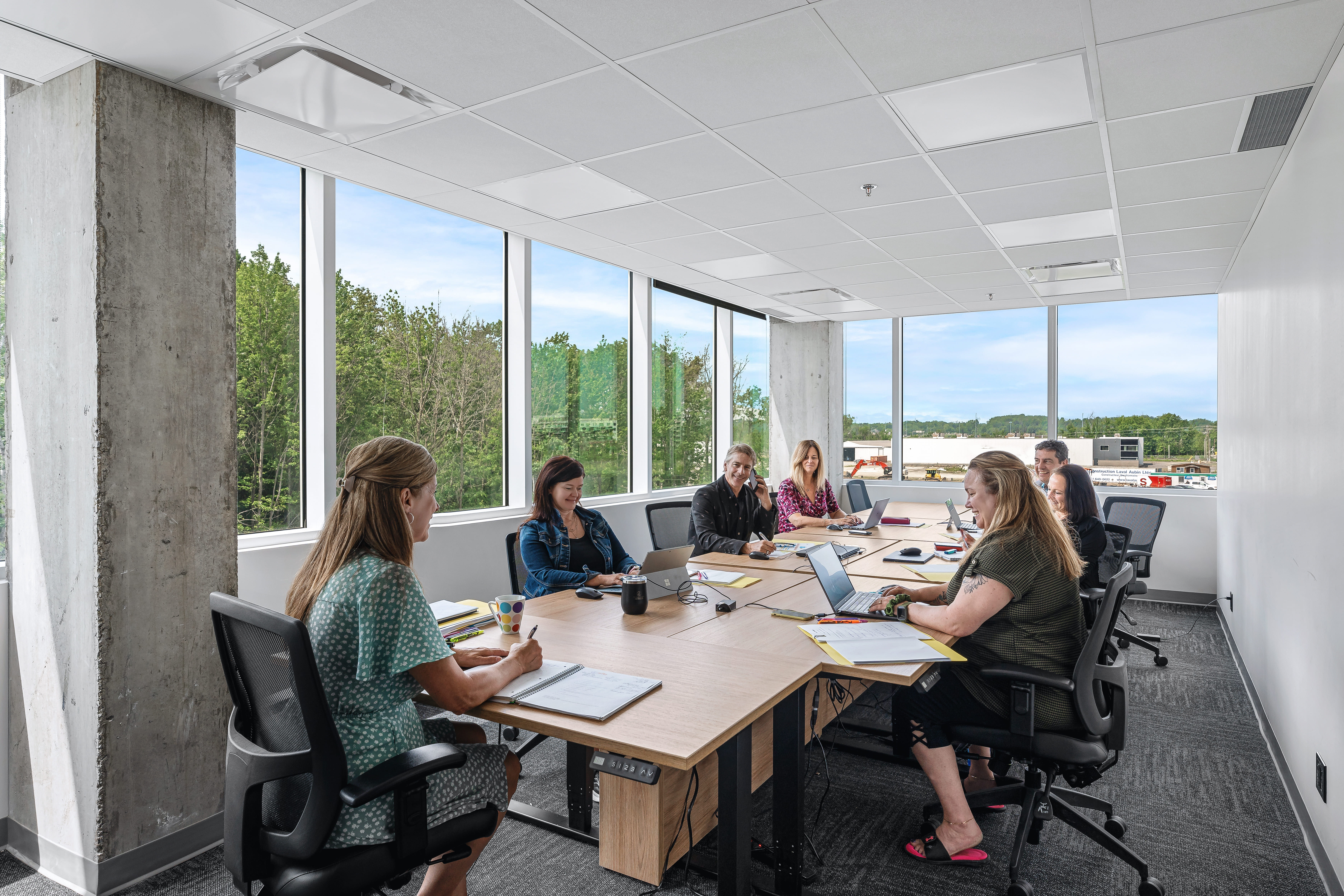 Les bureaux de 2C2B peuvent accueillir des travailleurs indépendants comme des entreprises plus importantes.  Photo gracieuseté 2C2B