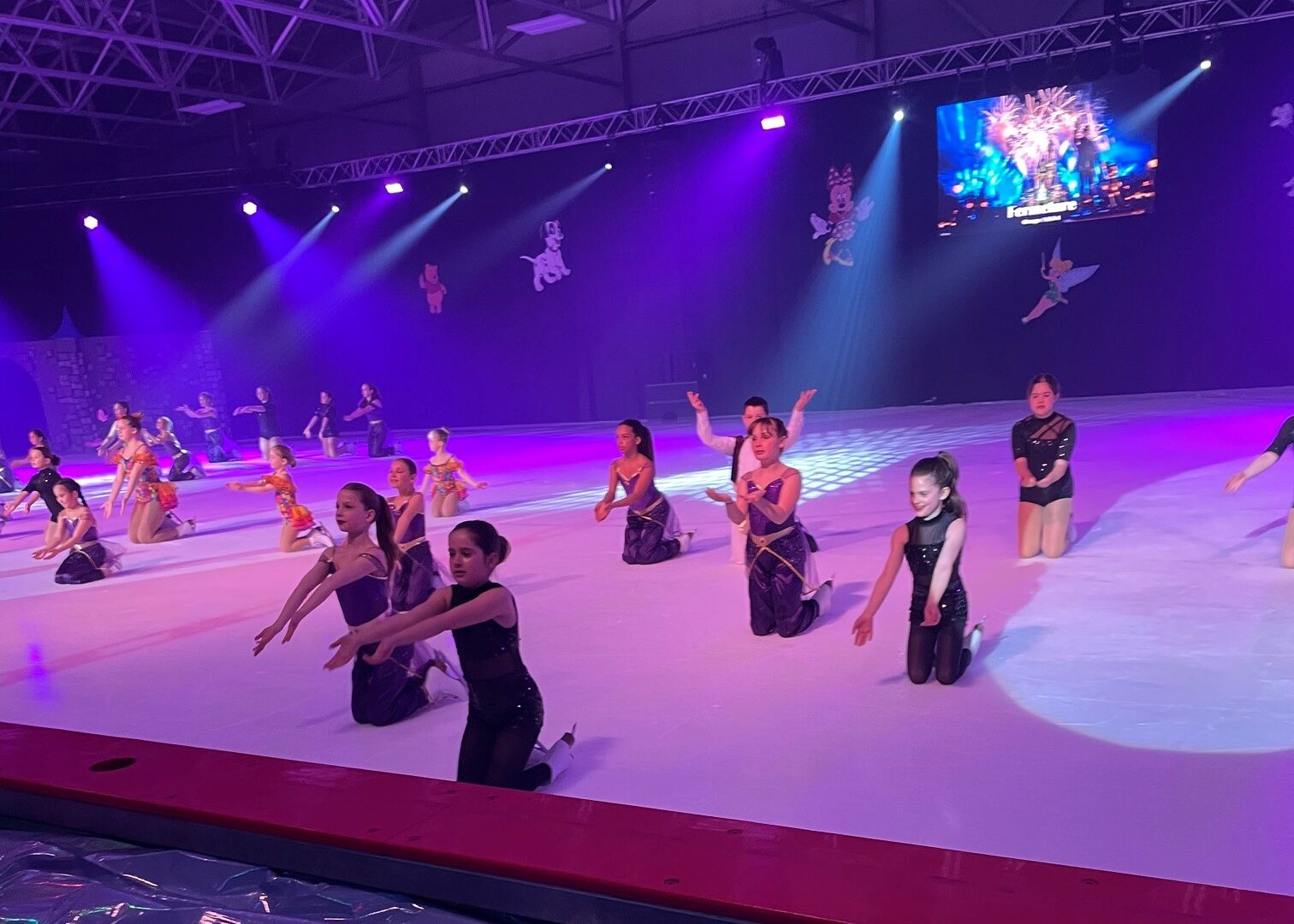 Les jeunes patineurs du CPA L'oiseau bleu. (Photo gracieuseté)