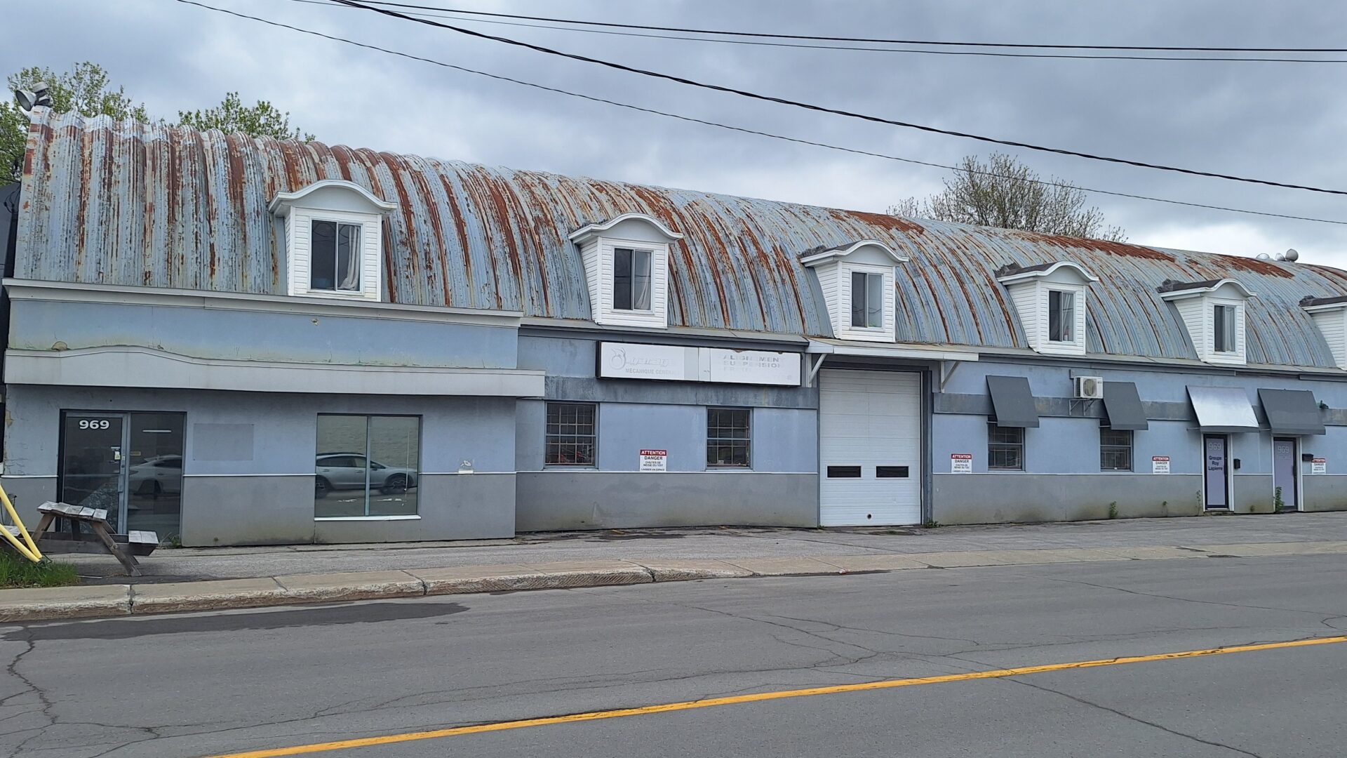 Il est prévu de démolir le bâtiment situé au 969, boulevard de Terrebonne, dans le but de développer des triplex. (Photo Médialo - Raphaël Isselet)
