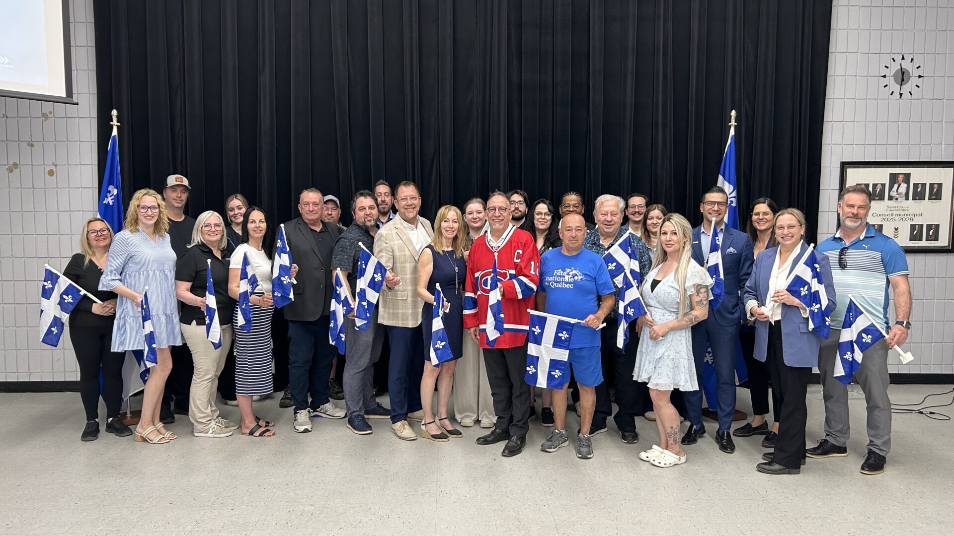 Les dignitaires et partenaires de la Fête nationale de Saint-Lin-Laurentides lors du lancement. Photo Médialo – Sabrina Quesnel-Bolduc  