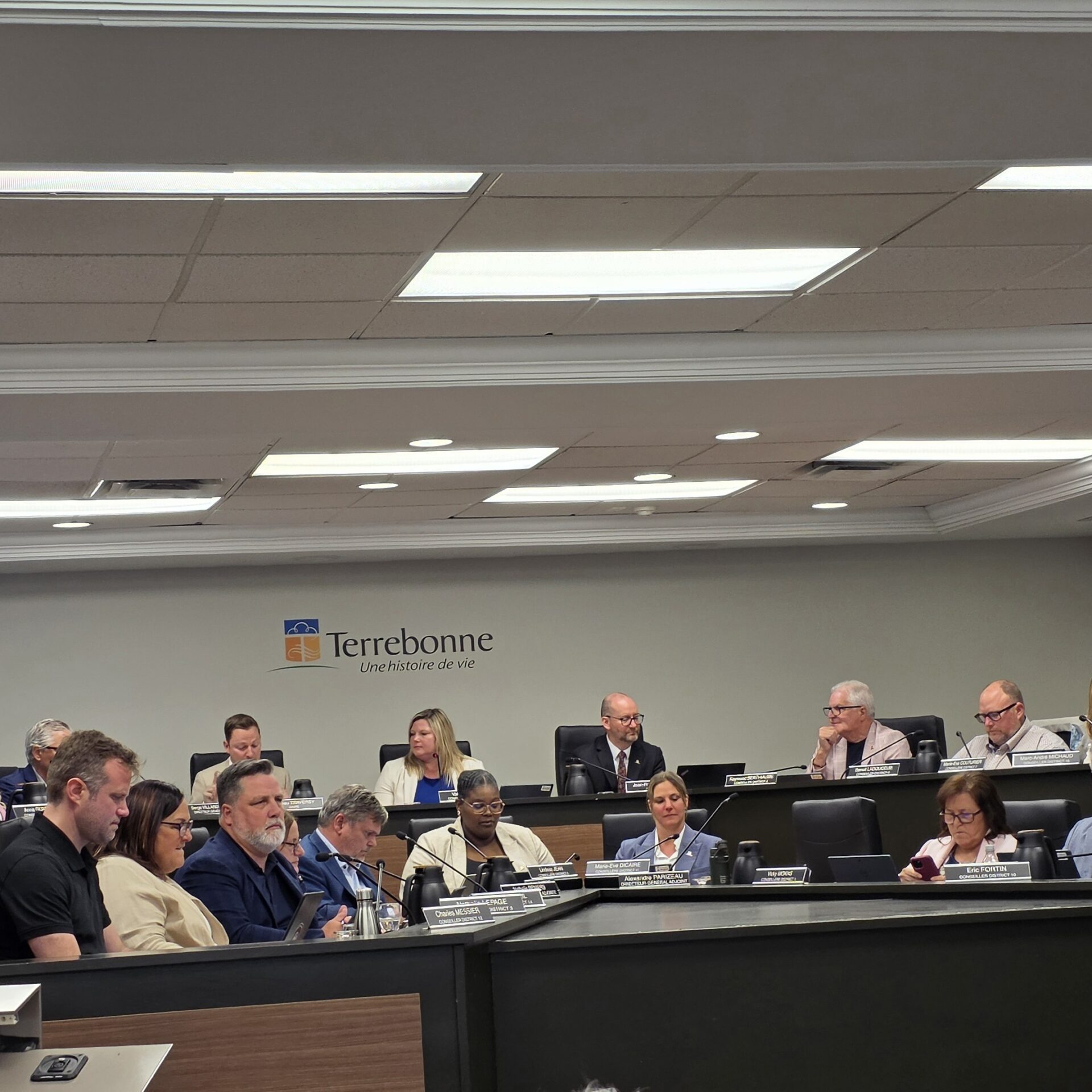 La Ville de Terrebonne a tenu sa séance mensuelle de son conseil municipal le 26 mai dernier. (Photo Médialo - Alec Brideau)