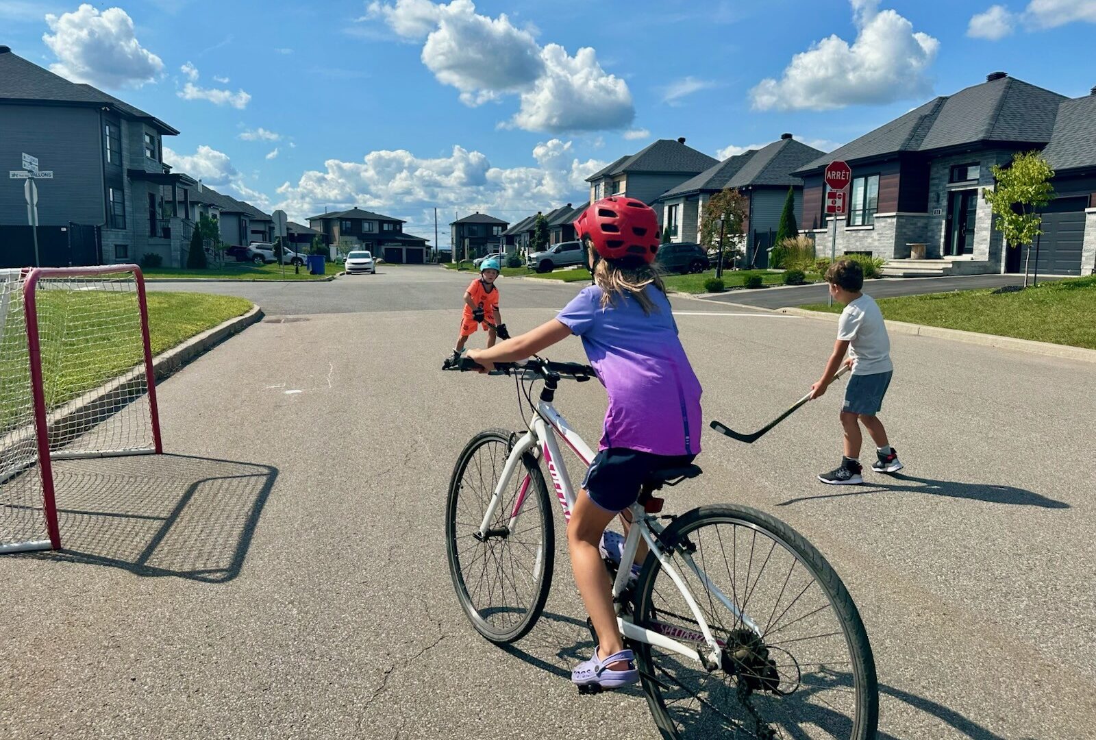 Pour le maire Sébastien Marcil, il n’était pas normal qu’un règlement puisse interdire la pratique d’activités physiques dans les rues de la municipalité de Saint-Roch-de-l'Achigan. (Photo gracieuseté)