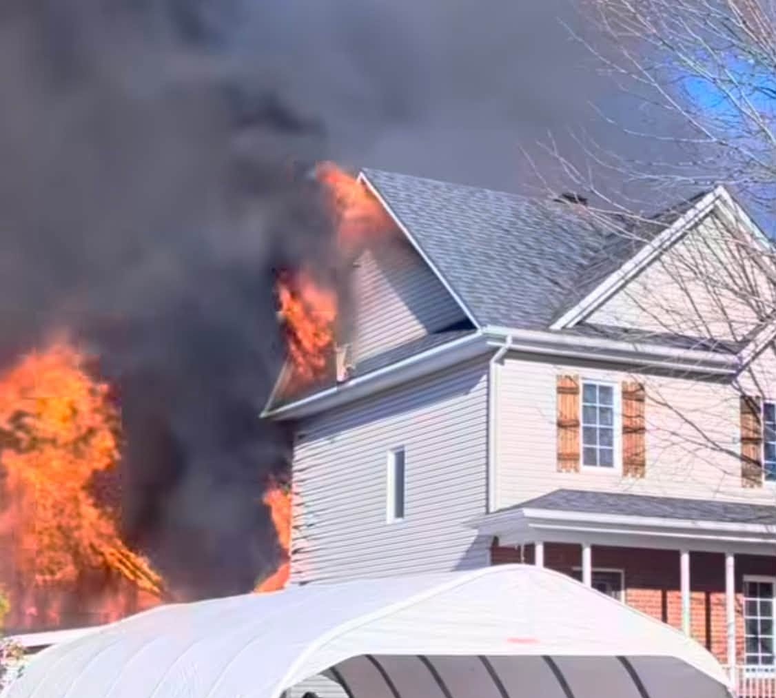 (Photo Facebook Association des pompiers de Saint-Lin-Laurentides)