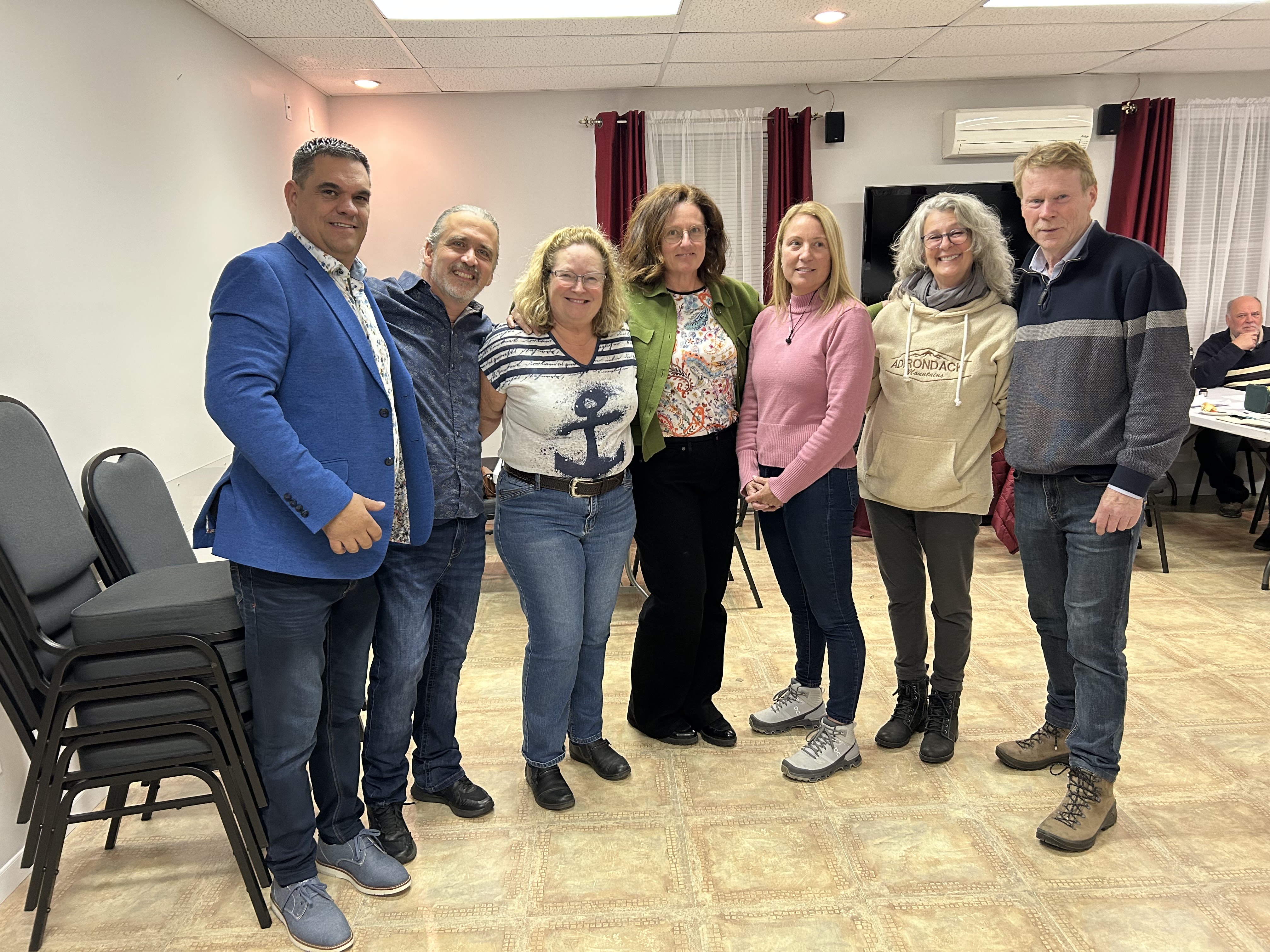 L'équipe Villeneuve avant les résultats. Photo Médialo Sabrina Quesnel-Bolduc