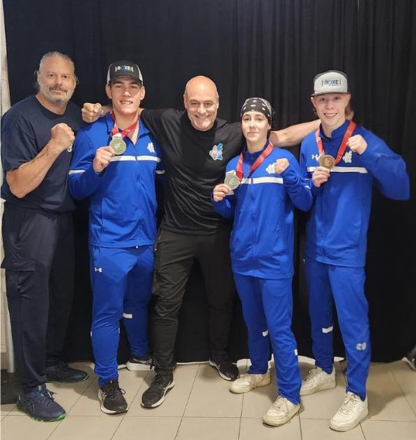 Patrick Daigneault, Édouard Boucher, Stéphane Marquis, Alie Chartier et Alexis Paquin. (Photo gracieuseté) 
