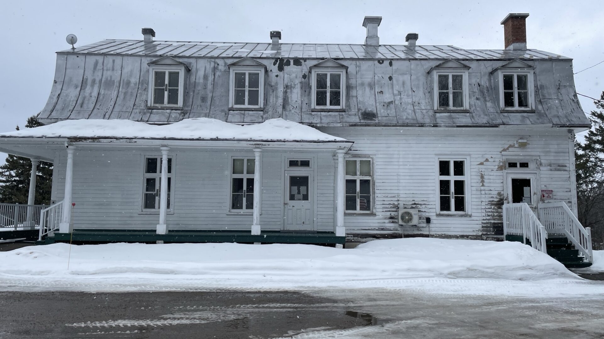Une vue des travaux à réaliser au presbytère de Saint-Didace. (Photo gracieuseté)