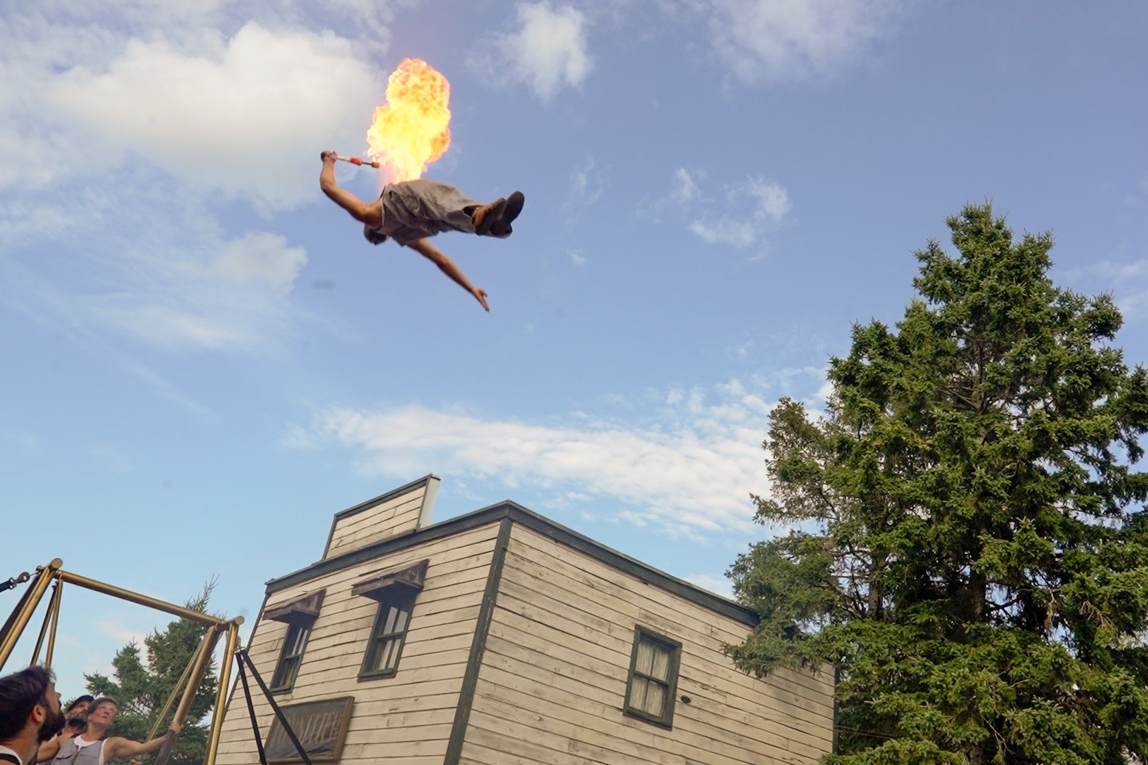 Le spectacle Broche à Foin du Cirque Alfonse au Village Canadiana. (Photo gracieuseté)