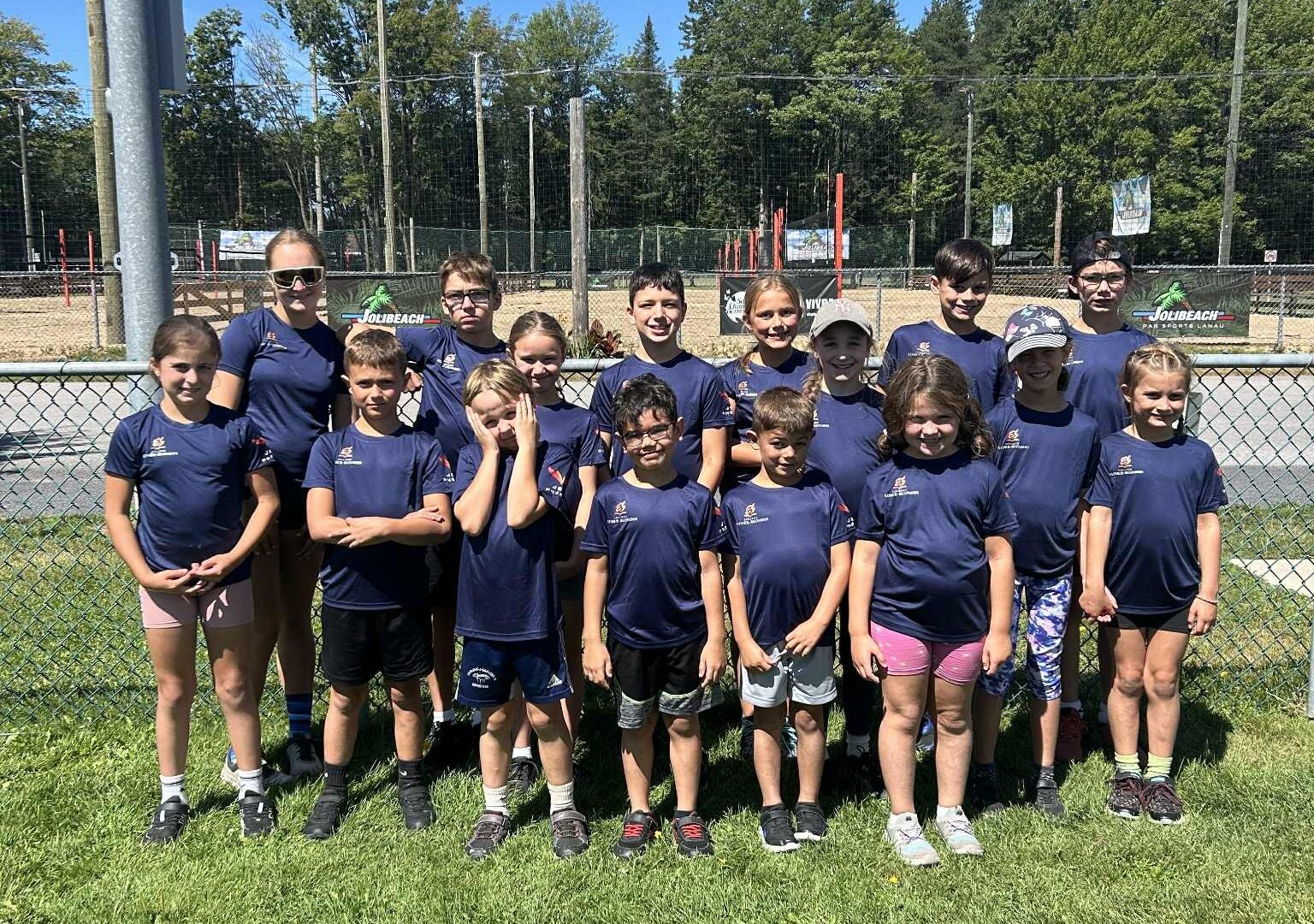 Les jeunes qui ont fait le camp d'été. (Photo gracieuseté)