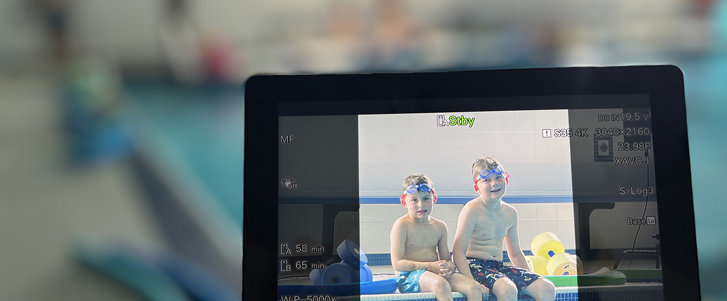 La campagne « Ma piscine à moi » se déploie en quatre capsules vidéo diffusées sur la page Facebook de la Ville. (Photo gracieuseté)