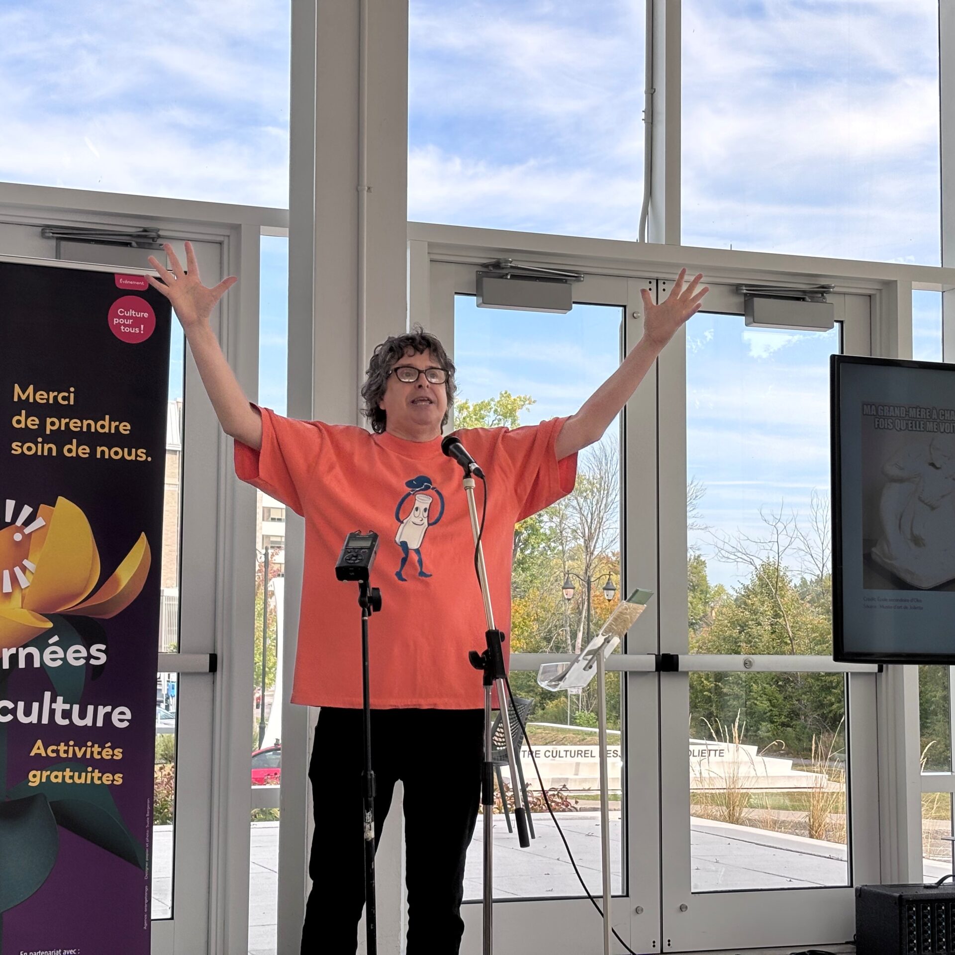 Yves P. Pelletier est heureux de parrainer l’activité J’aime les mots. (Photo Médialo – Élise Brouillette)