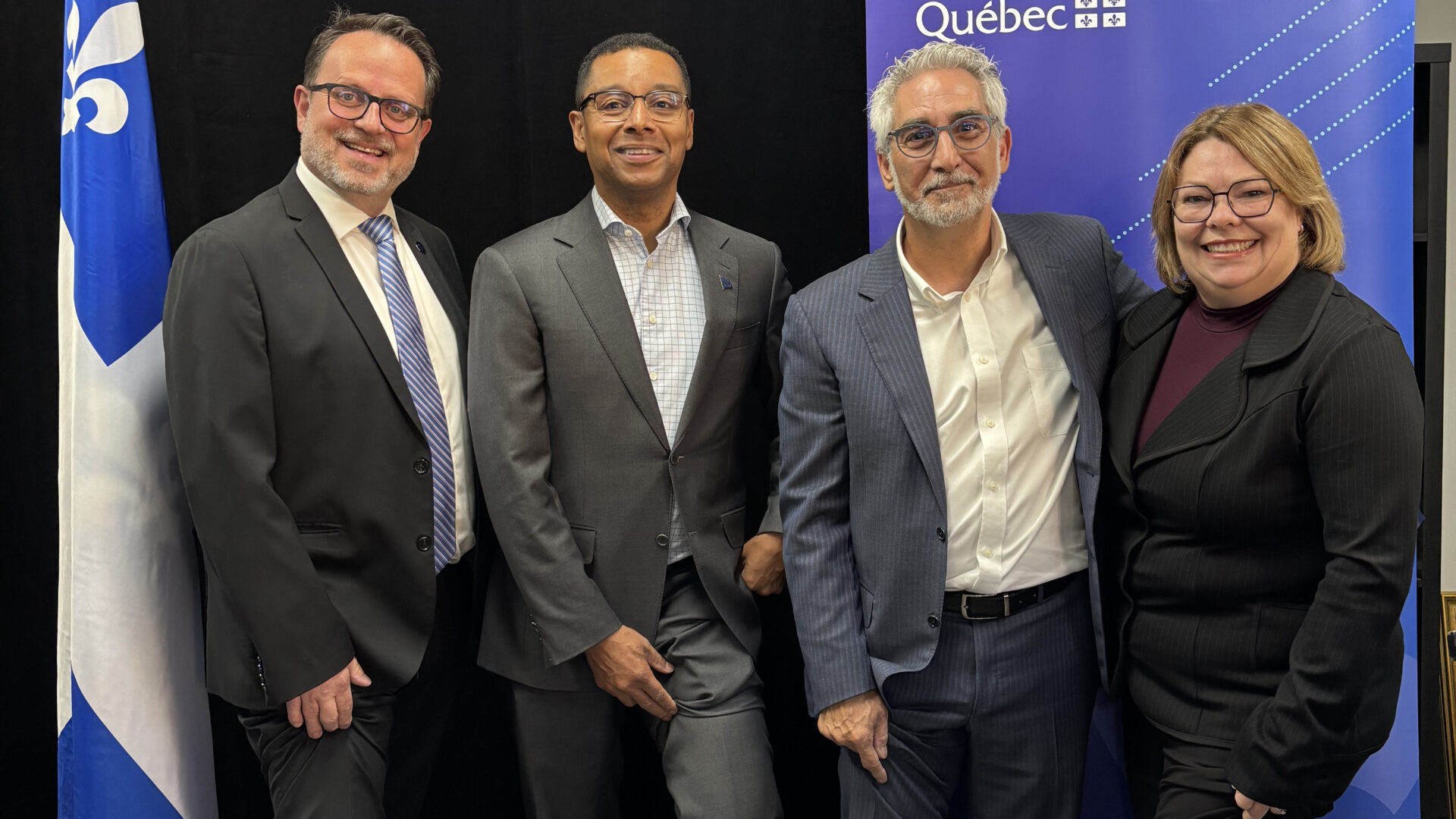 François St-Louis, Lionel Carmant, François Savoie et la directrice générale adjointe du CISSS de Lanaudière, Annie Plante. (Photo gracieuseté)