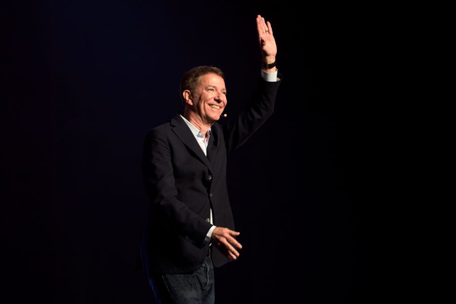 C'est Patrice L'Écuyer qui animait le lancement de saison 2025-2026 du Centre culturel Desjardins. (Photo gracieuseté - Guillaume Morin)