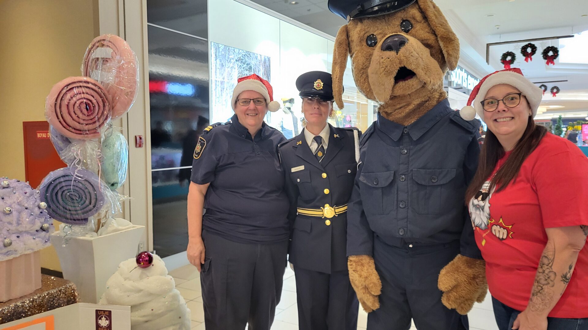 Les Lutins de Noël seront aux Galeries Joliette le 22 novembre afin d’amasser des dons. Photo Médialo - Archives