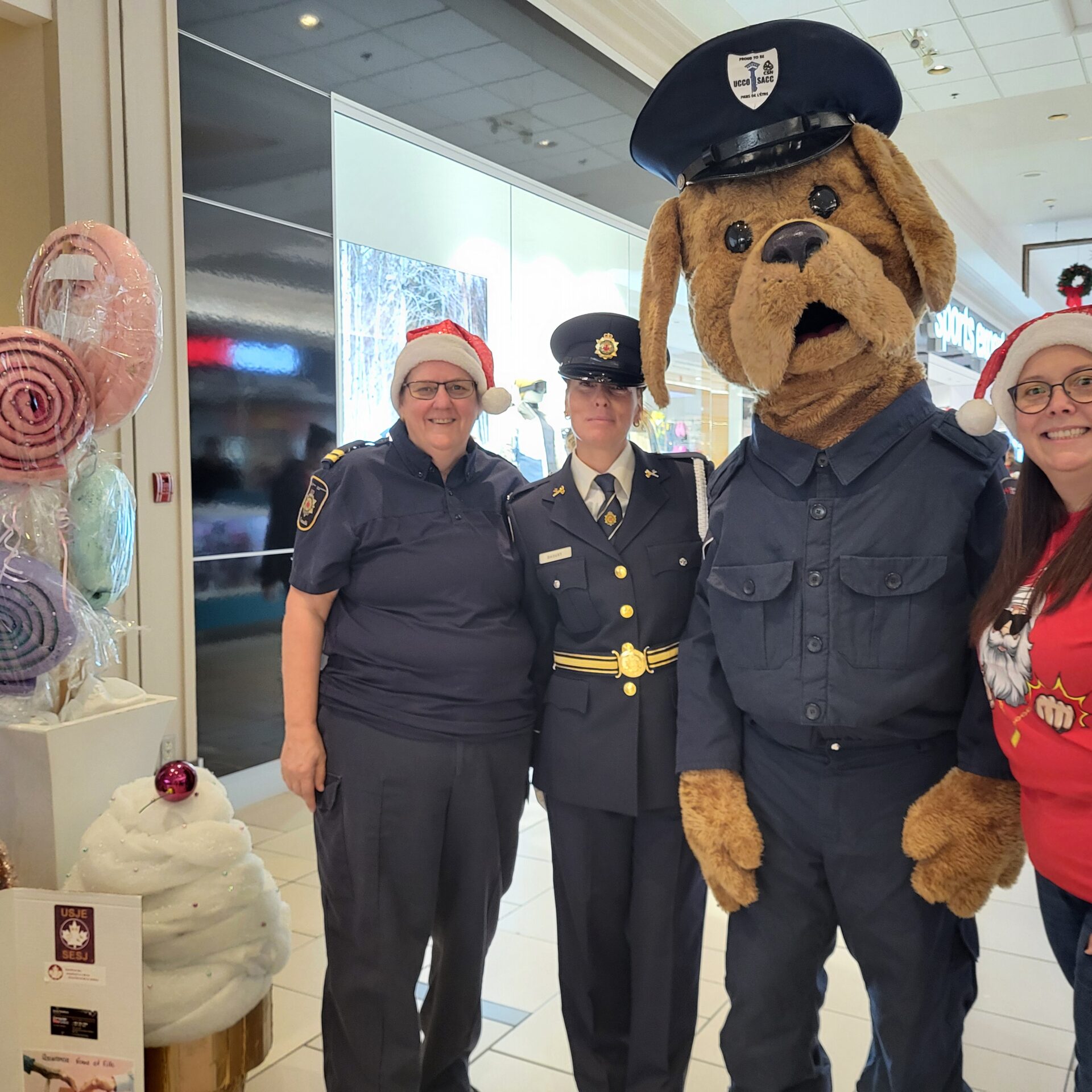 Les Lutins de Noël seront aux Galeries Joliette le 22 novembre afin d’amasser des dons. Photo Médialo - Archives