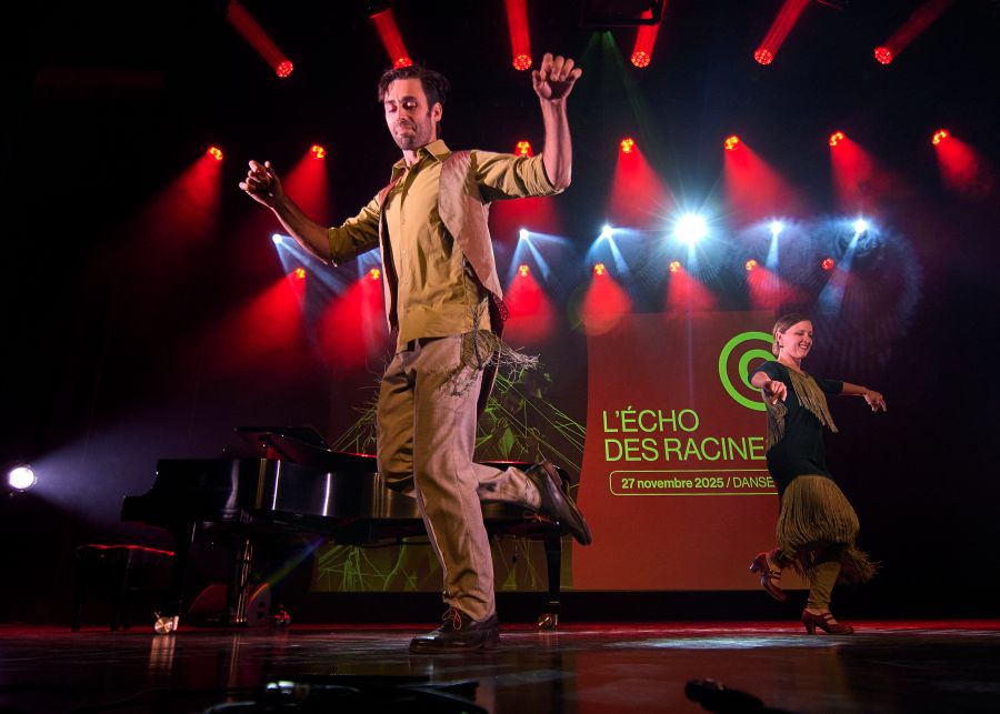 Une prestation de Sarah Bronsard et d'Olivier Arseneault lors du lancement de saison du Centre culturel Desjardins. (Photo gracieuseté - Guillaume Morin)