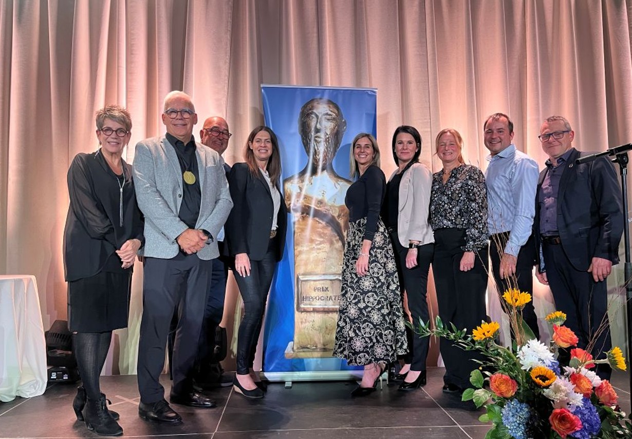 Dre Lynda Thibeault; Sylvain Dessureault, usager partenaire; Réjean Gouin, maire sortant de Saint-Michel-des-Saints; Marie-Ève Brien, directrice des services généraux, de la première ligne et des partenariats; Marylène Ricard, adjointe au président-directeur général adjoint; Véronique Lasalle, présidente de la Chambre de commerce de la Haute-Matawinie; Marie-Josée Paquet, adjointe de direction - gestion de proximité; Dr Philippe Melanson et Philippe Ethier, président-directeur général de l’établissement. (Photo gracieuseté)