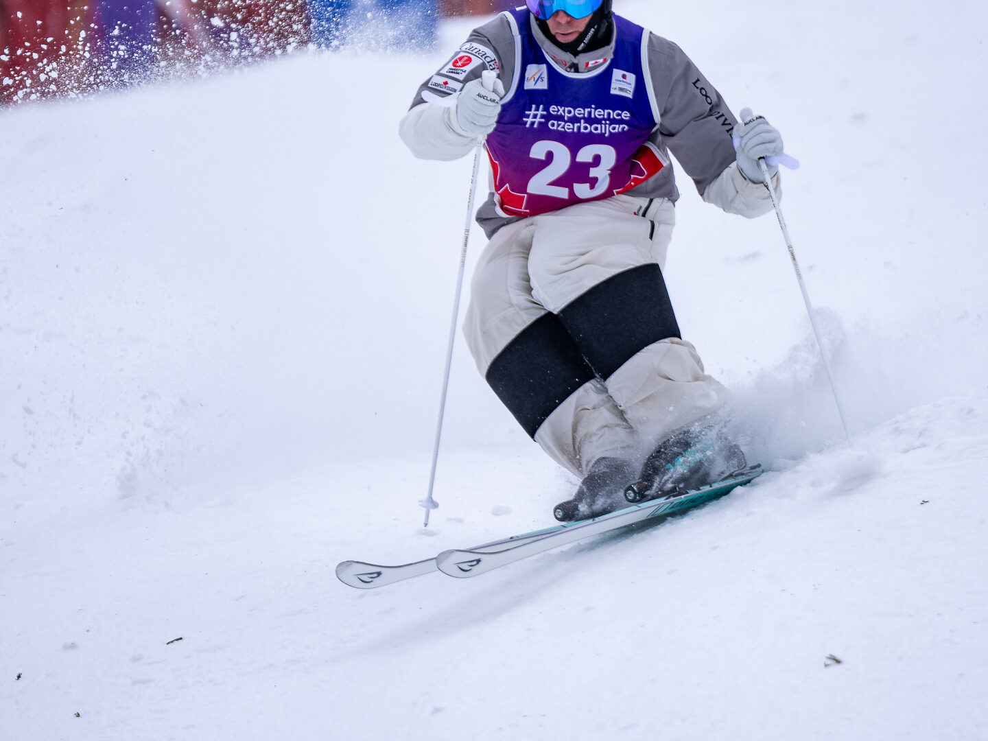 Les séances d'entraînement du 8 janvier lors de la Coupe du monde de bosses à Val Saint-Côme. (Photo gracieuseté - Jérémie Perreault Freestyle Canada)