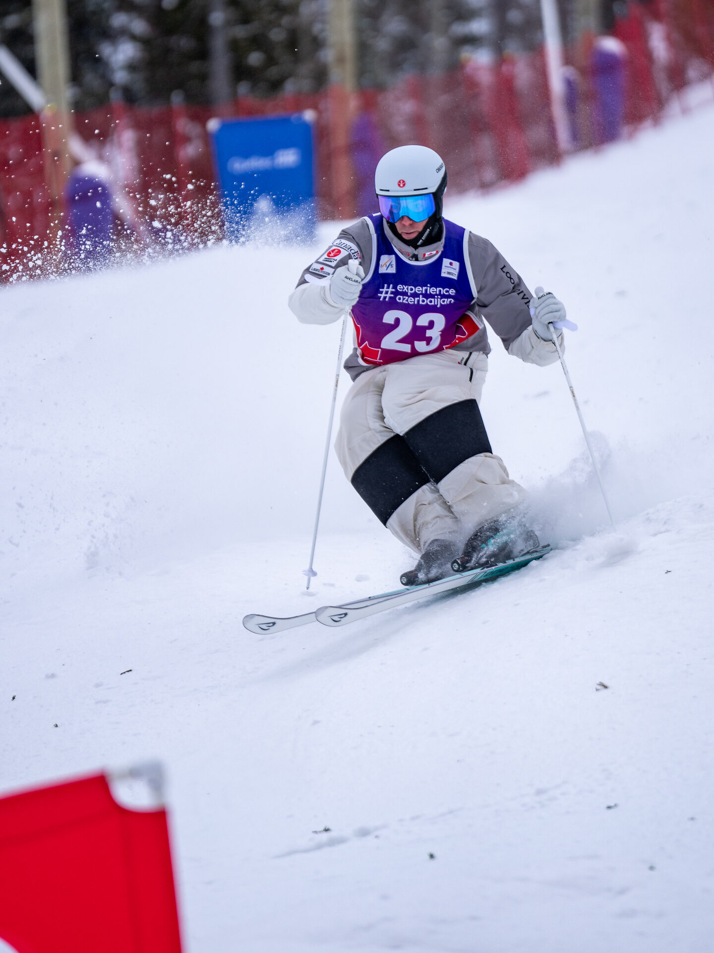 Les séances d'entraînement du 8 janvier lors de la Coupe du monde de bosses à Val Saint-Côme. (Photo gracieuseté - Jérémie Perreault Freestyle Canada)