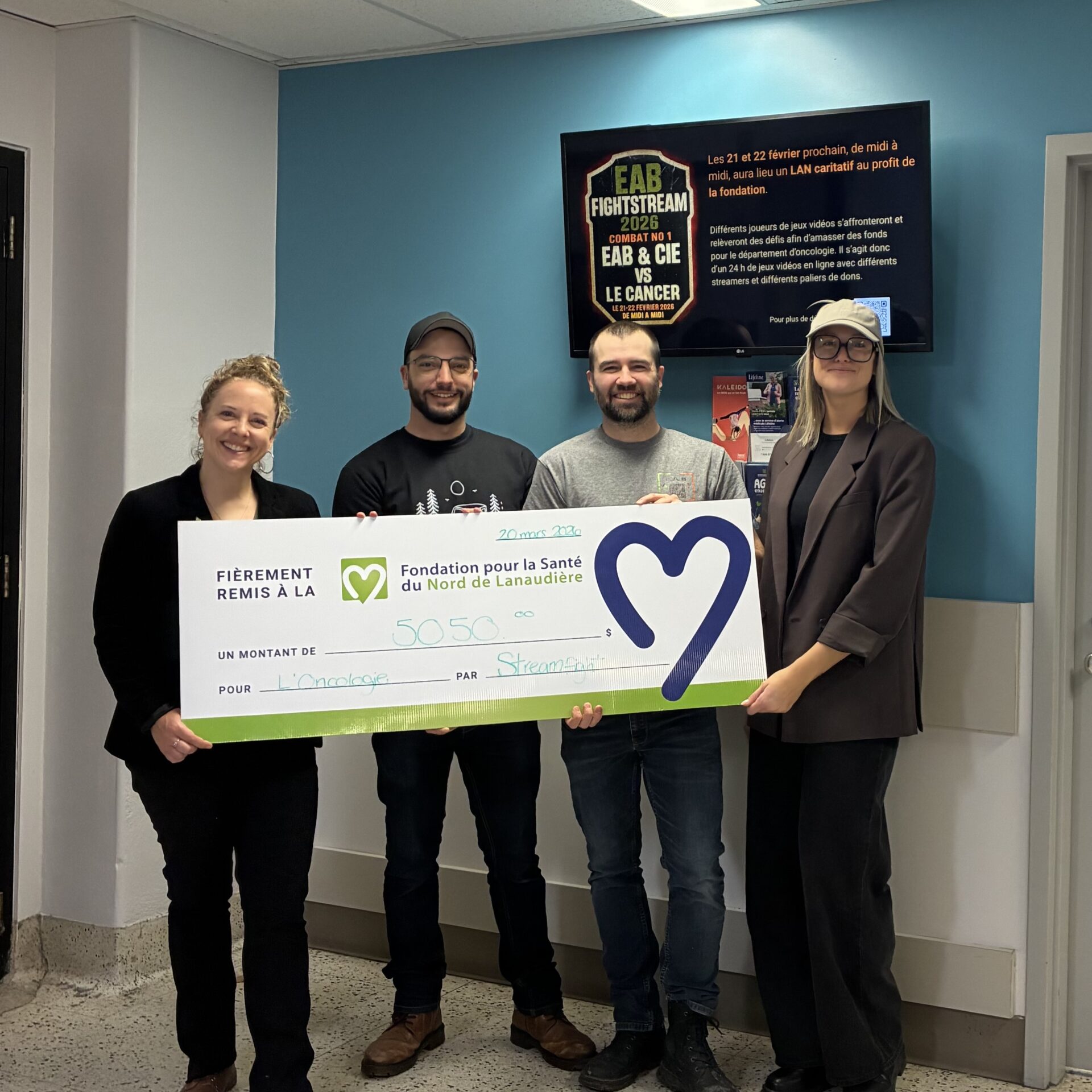 Maude Malo, directrice de la fondation, Bruno Rondeau et Alexandre Belhumeur, organisateurs de l’événement, ainsi que Stéphanie Venne, coordonnatrice aux événements à la fondation. (Photo gracieuseté)